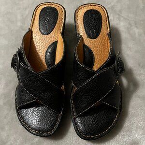 LIKE NEW / Gently Used} boc Women's Slip On, Wedge Sandals, Size 9